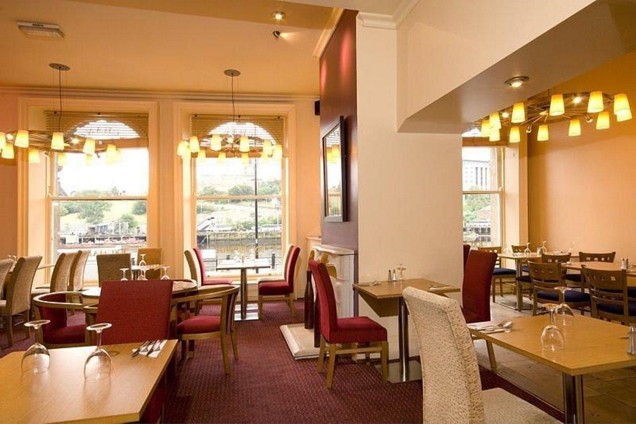 Premier Inn Newcastle Quayside Екстериор снимка